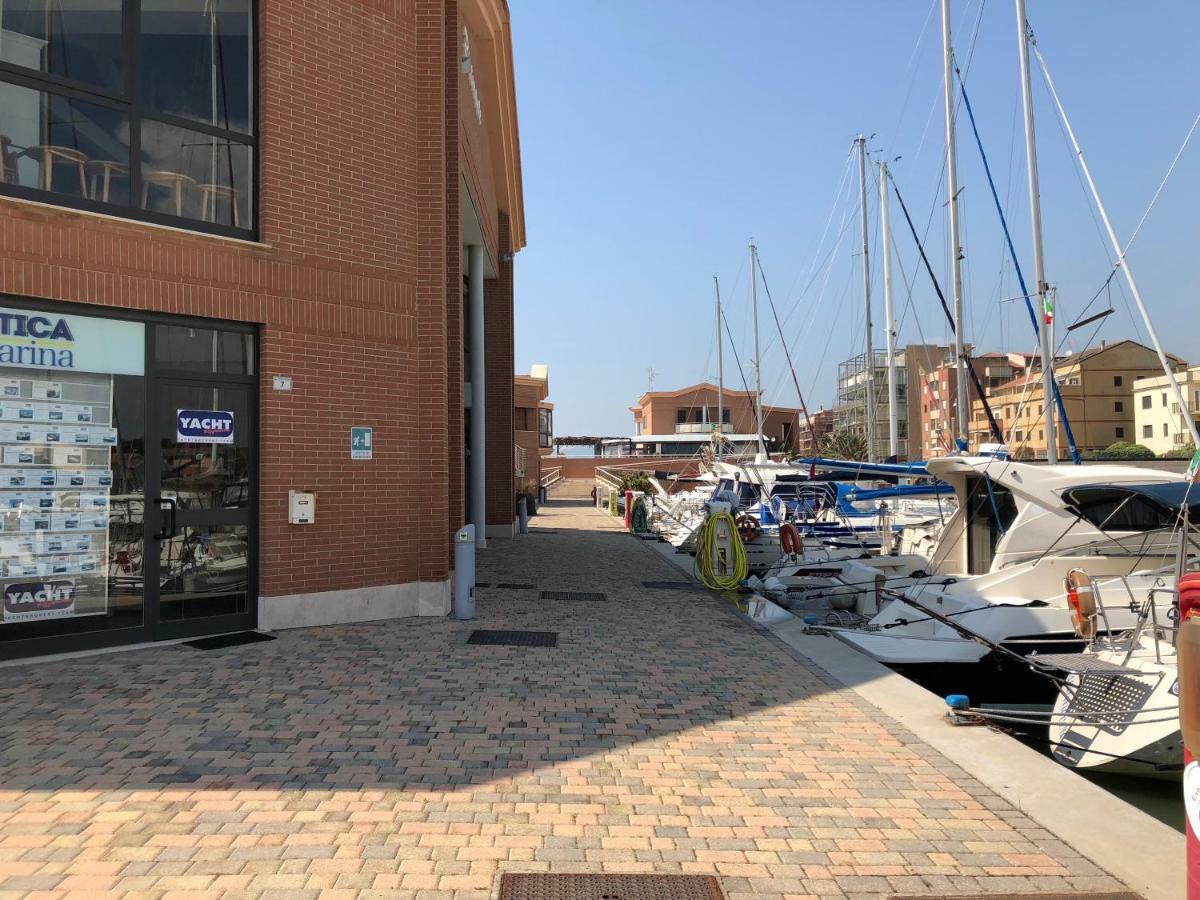 Yacht Suite Marina Di Grosseto Luaran gambar