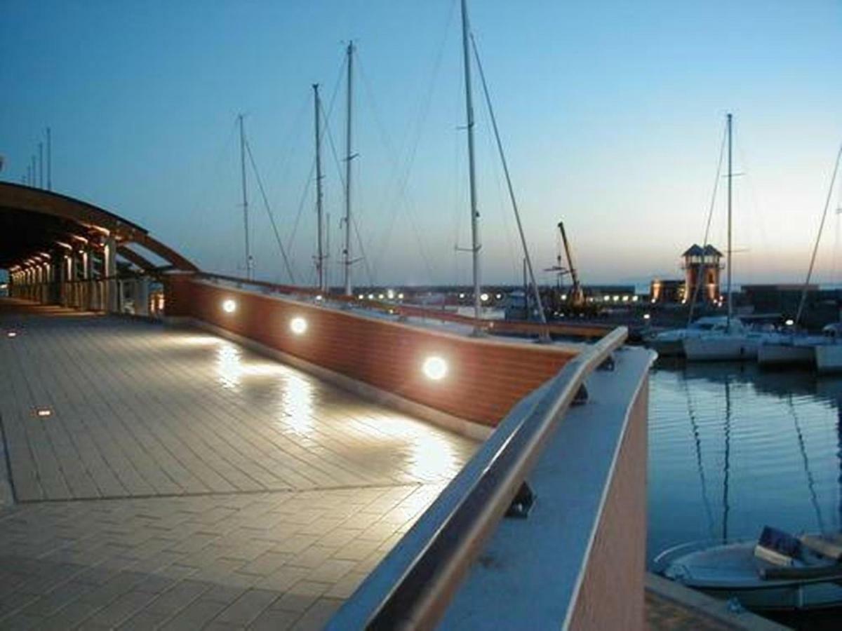 Yacht Suite Marina Di Grosseto Luaran gambar